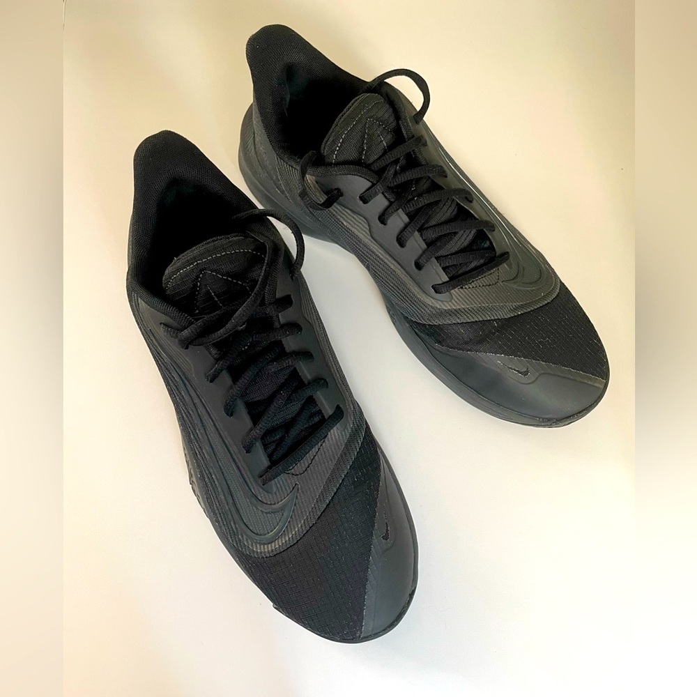 NIKE Precision 7, Women’s US 11 (or Men’s US 9.5)